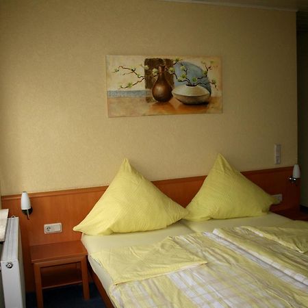 Pension Zur Krone Hotel Eisenach Luaran gambar