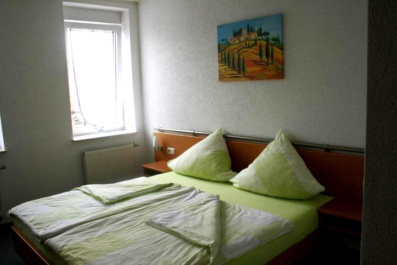 Pension Zur Krone Hotel Eisenach Luaran gambar