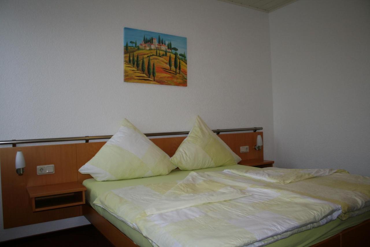 Pension Zur Krone Hotel Eisenach Luaran gambar